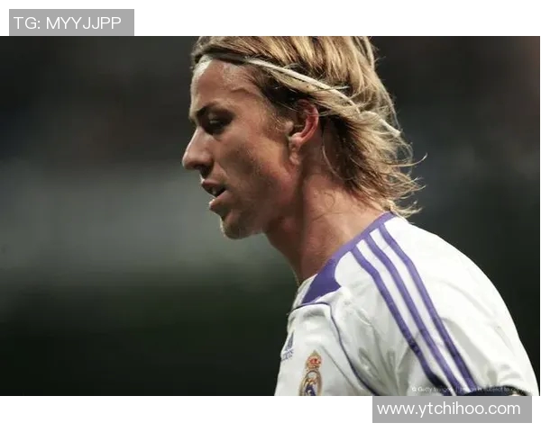 美国长发足球明星的魅力与成就探秘